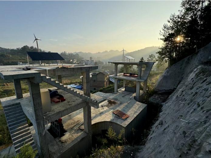 風光互補蓄能直流驅動在卷揚式啟閉閘門上的應用